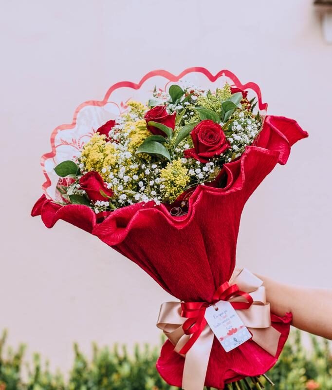 Buquê com 6 rosas