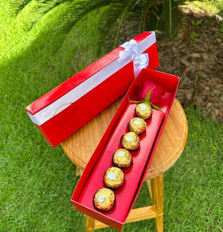 Caixa com 1 rosa e Ferrero rocher